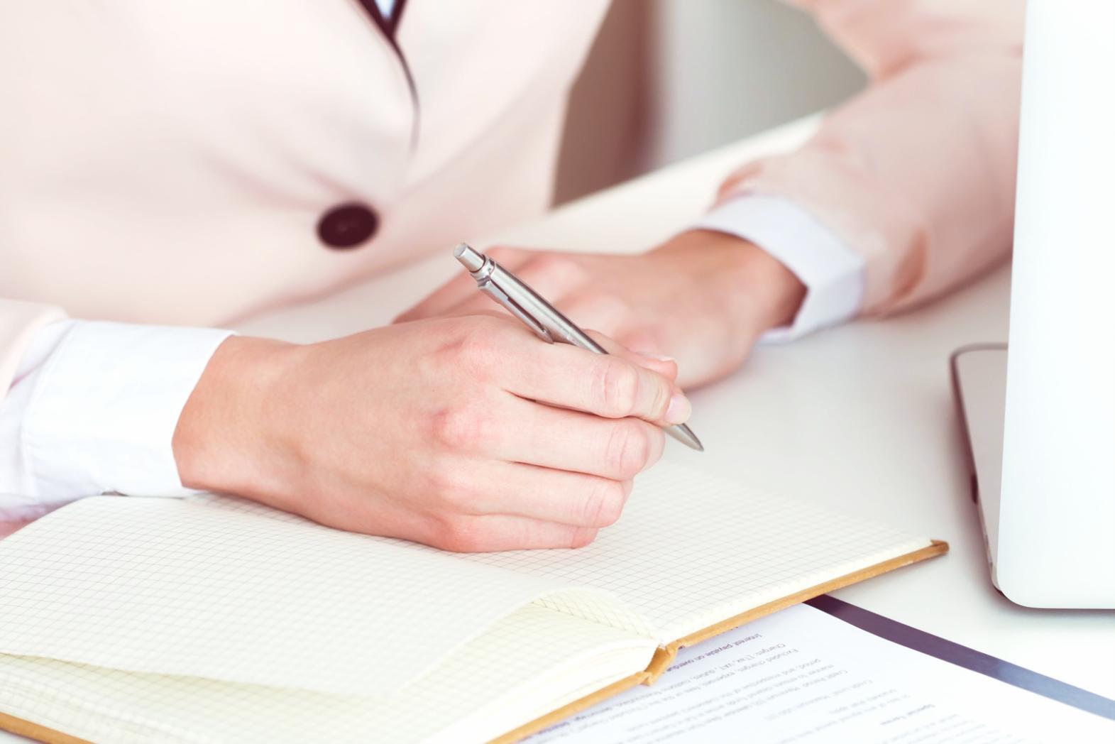 Technisches SEO-Team bei der Arbeit an Website-Optimierung